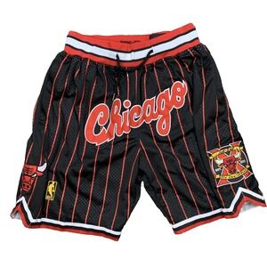 Just Don Chicago Bulls 10th Anniversary NBA Mesh Shorts Size Medium 1996-97
